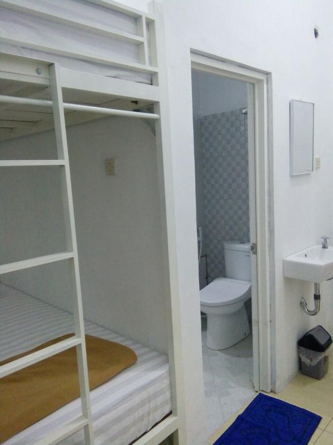 Auberge de jeunesse Setia Backpacker à Yogyakarta Extérieur photo