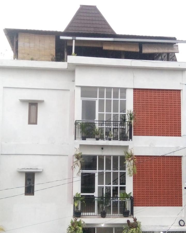 Auberge de jeunesse Setia Backpacker à Yogyakarta Extérieur photo